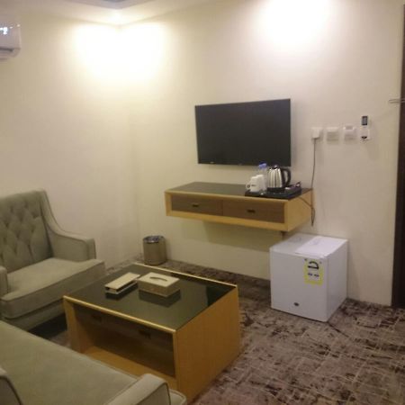 Lavona Inn Jubail Экстерьер фото